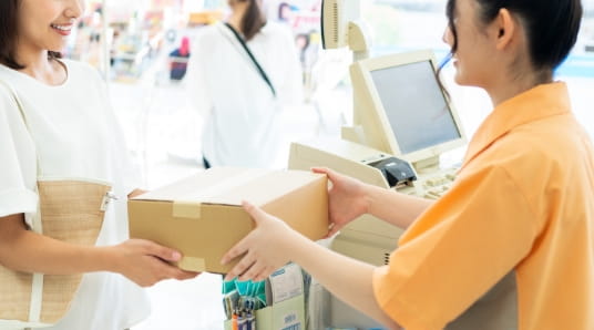 お近くのコンビニまたは集荷依頼でご返却